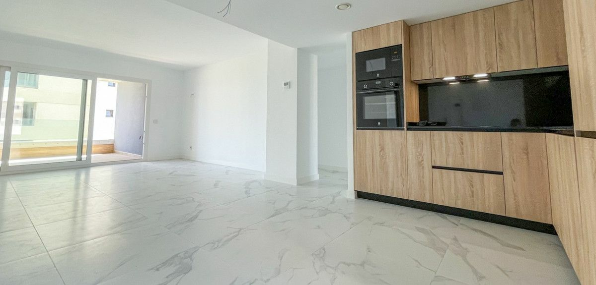 3-bedroom Apartment In Orihuela Costa, Spain (146 M²)