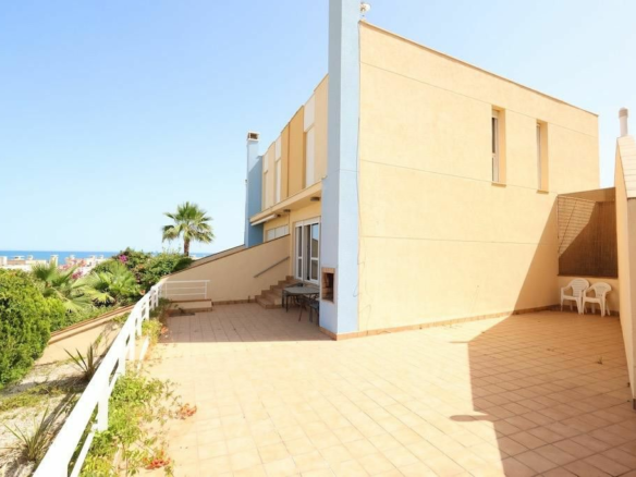 3-bedroom House In Orihuela Costa, Spain (164 M²)