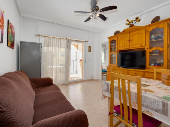 2-bedroom Villa In Torrevieja, Spain (60 M²)