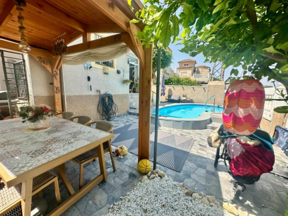 3-bedroom Villa In Algorfa, Spain (92 M²)