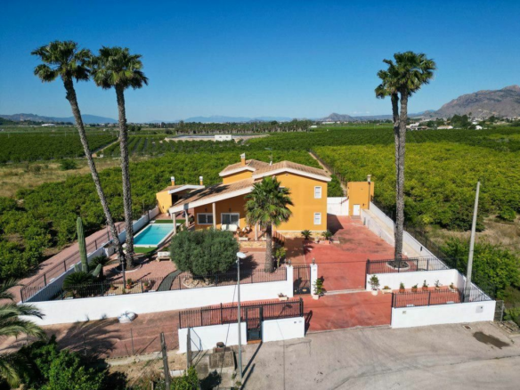 5-bedroom House In Orihuela, Spain (500 M²)