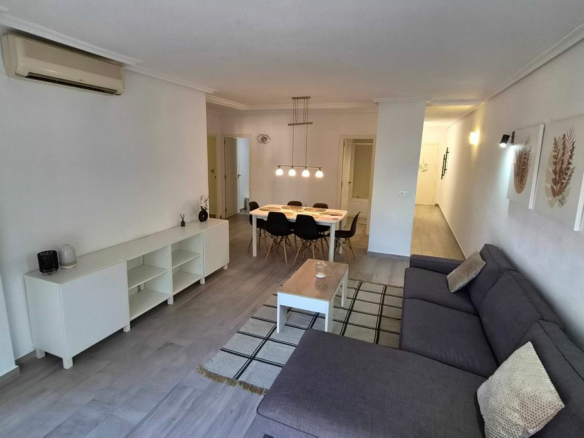 3-bedroom Apartment In Torrevieja, Spain (117 M²)