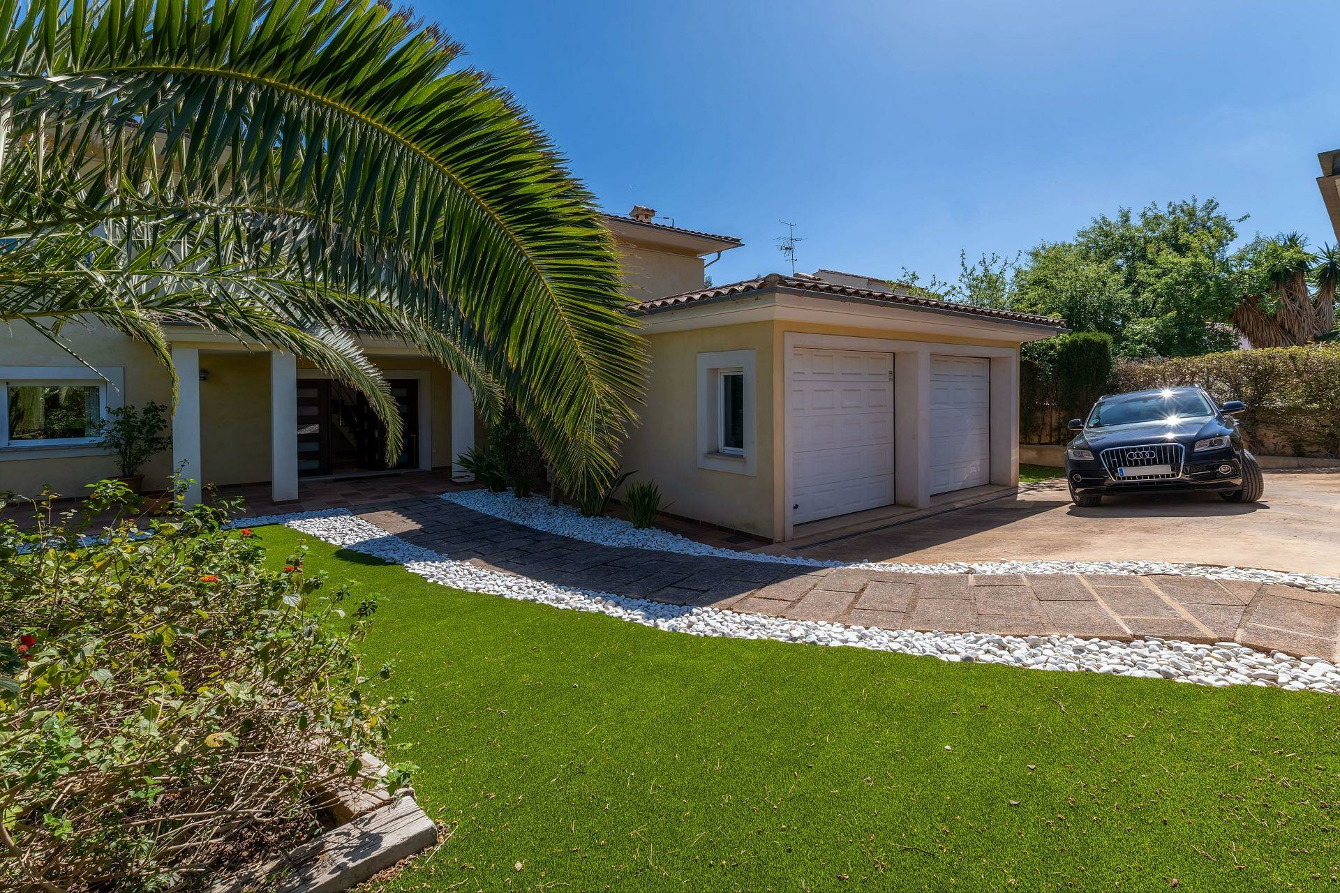 4-bedroom Villa In Calvià, Spain (368 M²)
