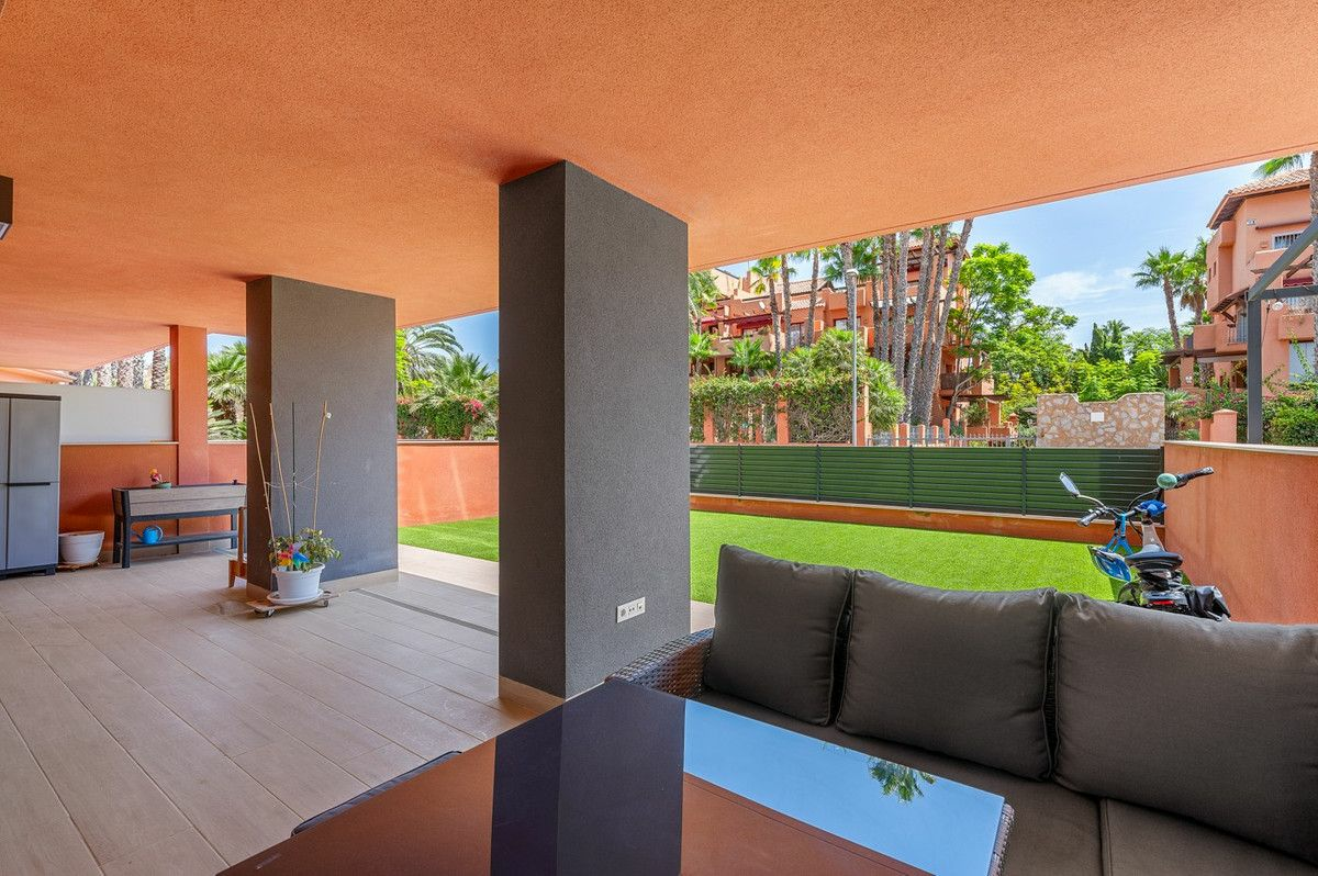 2-bedroom Apartment In Orihuela Costa, Spain (87 M²)