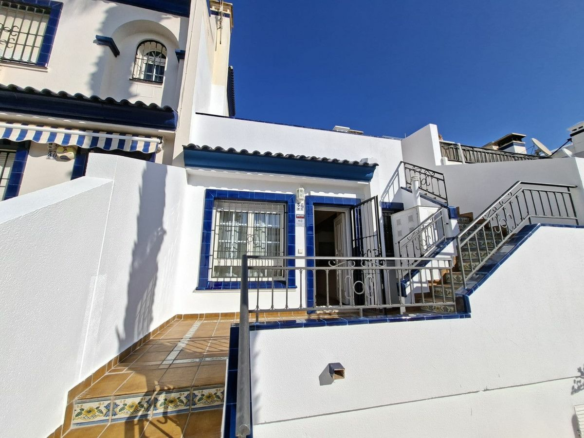 2-bedroom Villa In Orihuela Costa, Spain (63 M²)
