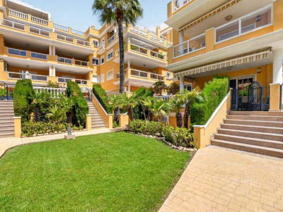 2-bedroom Apartment In Torrevieja, Spain (76 M²)