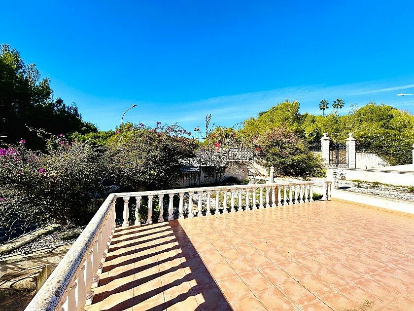 10-bedroom Villa In Orihuela Costa, Spain (800 M²)