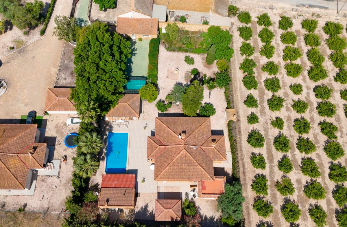 5-bedroom Villa In Rojales, Spain (195 M²)