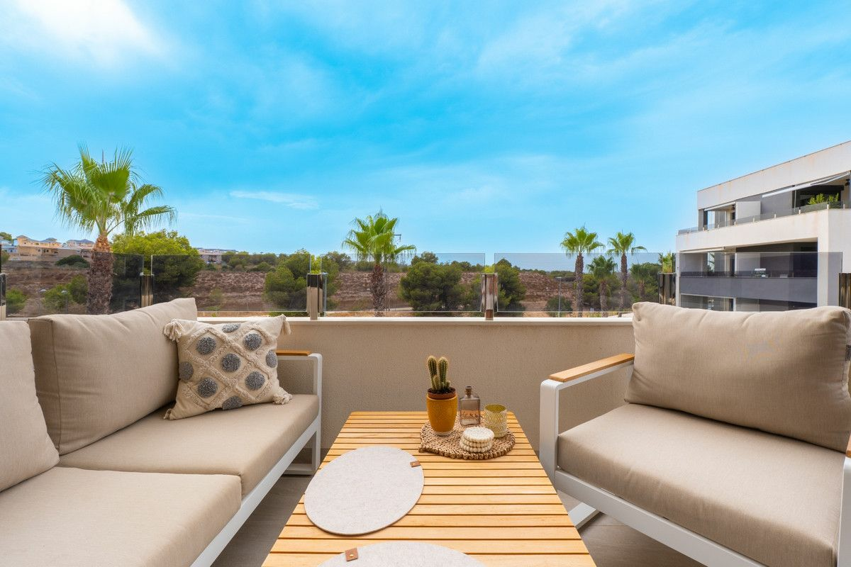 2-bedroom Apartment In Orihuela Costa, Spain (74 M²)