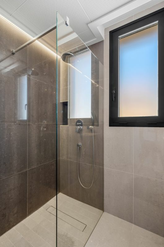 4-bedroom Villa In Guardamar Del Segura, Spain (194 M²)