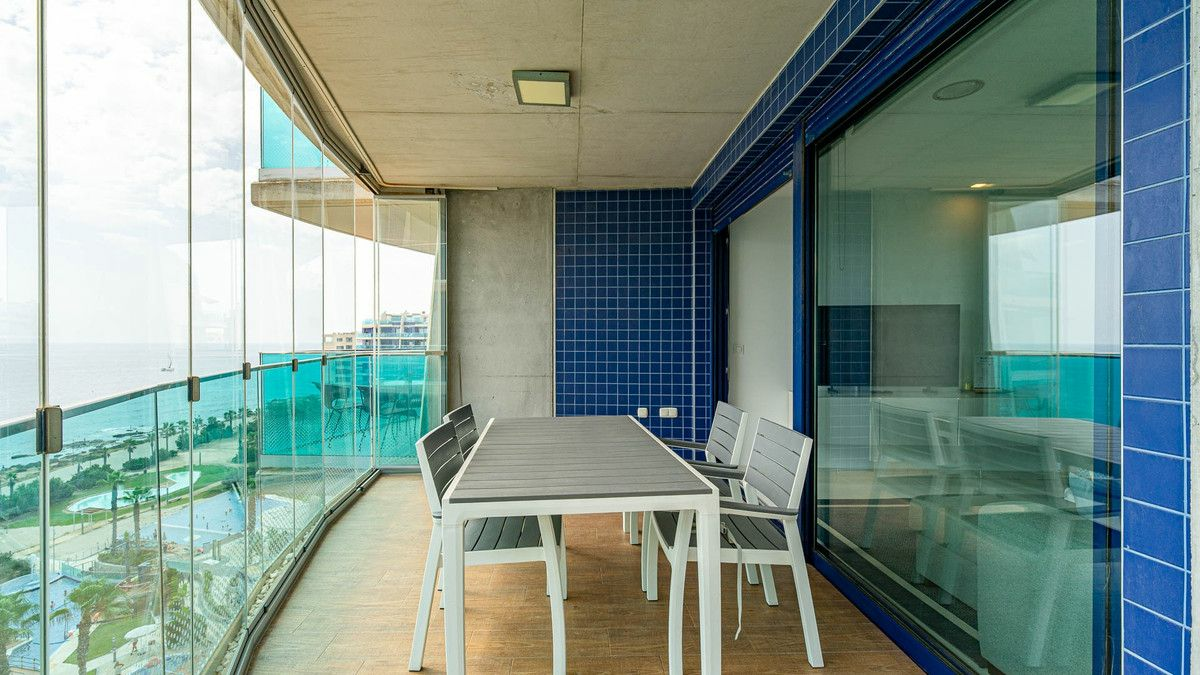 2-bedroom Apartment In Orihuela Costa, Spain (98 M²)