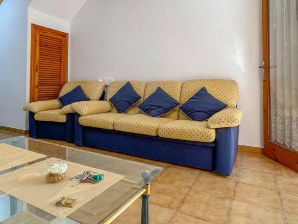3-bedroom House In Orihuela Costa, Spain (68 M²)