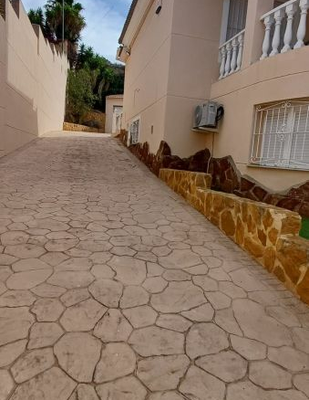 5-bedroom Villa In Algorfa, Spain (290 M²)