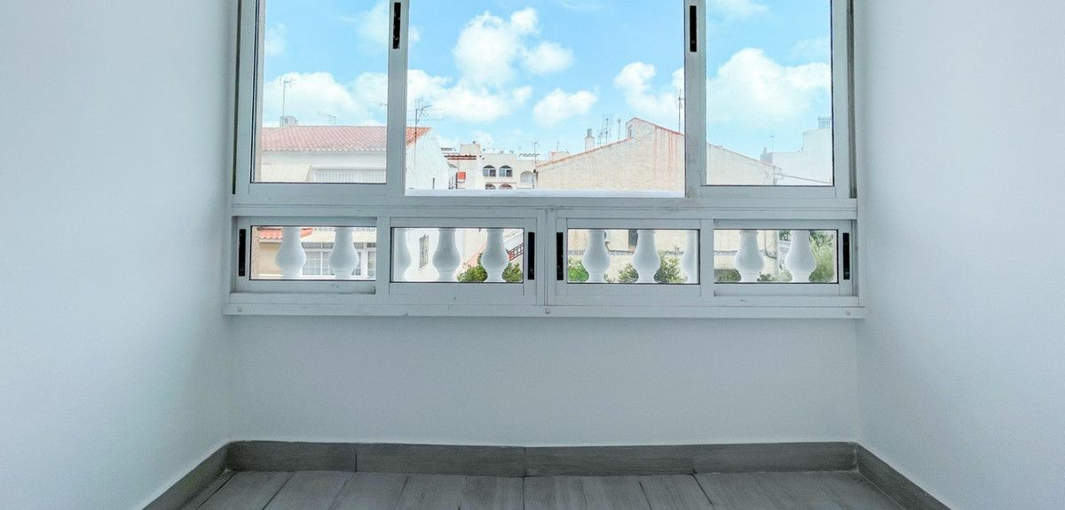 2-bedroom Apartment In Torrevieja, Spain (68 M²)