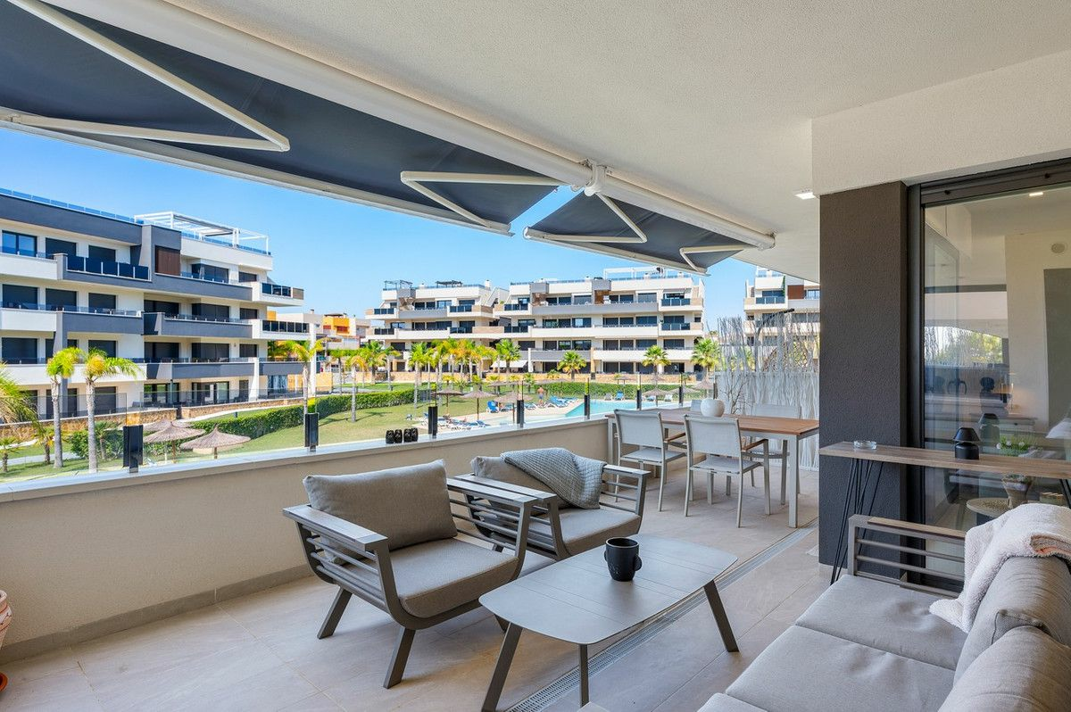2-bedroom Apartment In Orihuela Costa, Spain (75 M²)