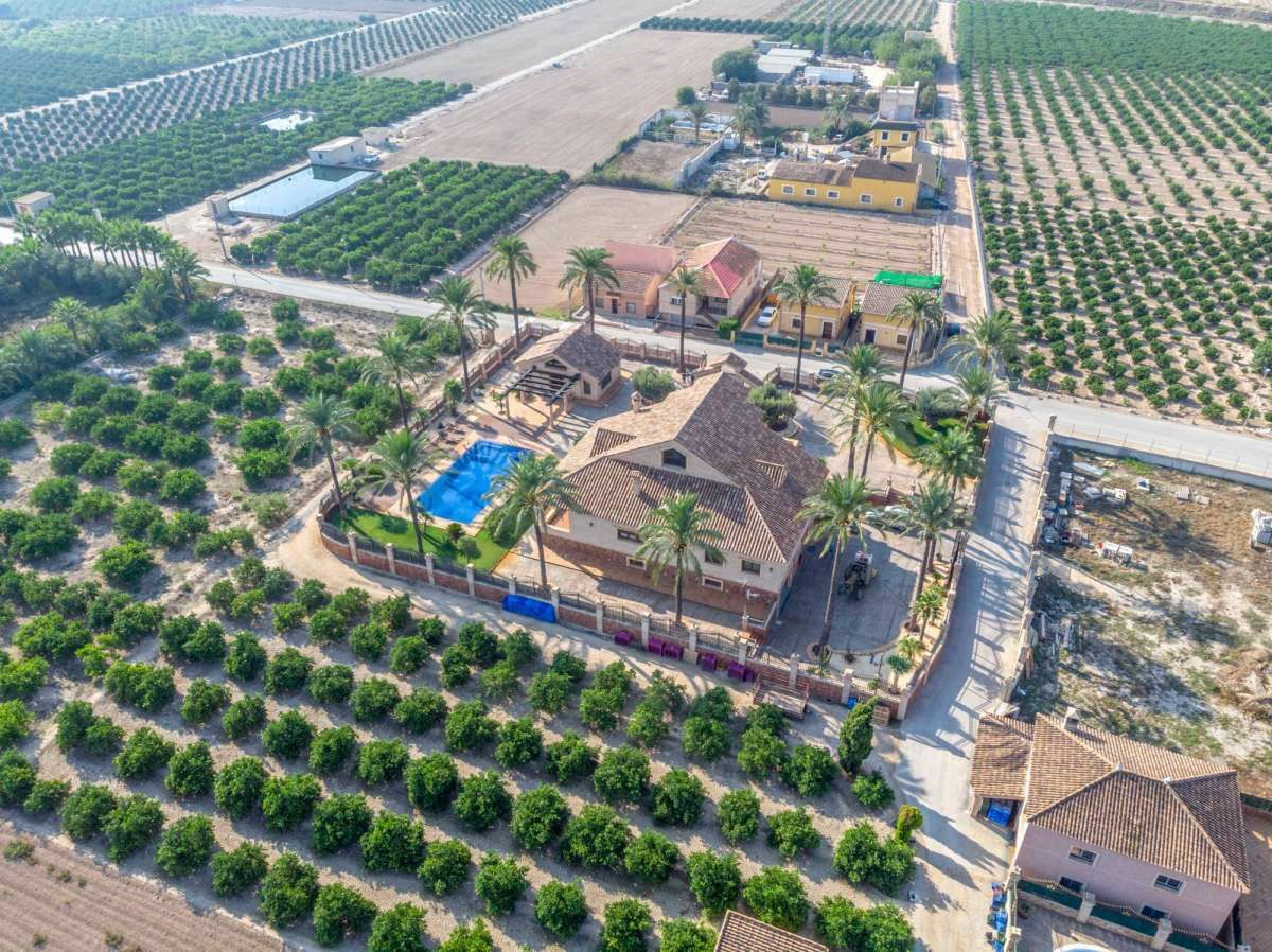 4-bedroom Villa In Orihuela, Spain (837 M²)