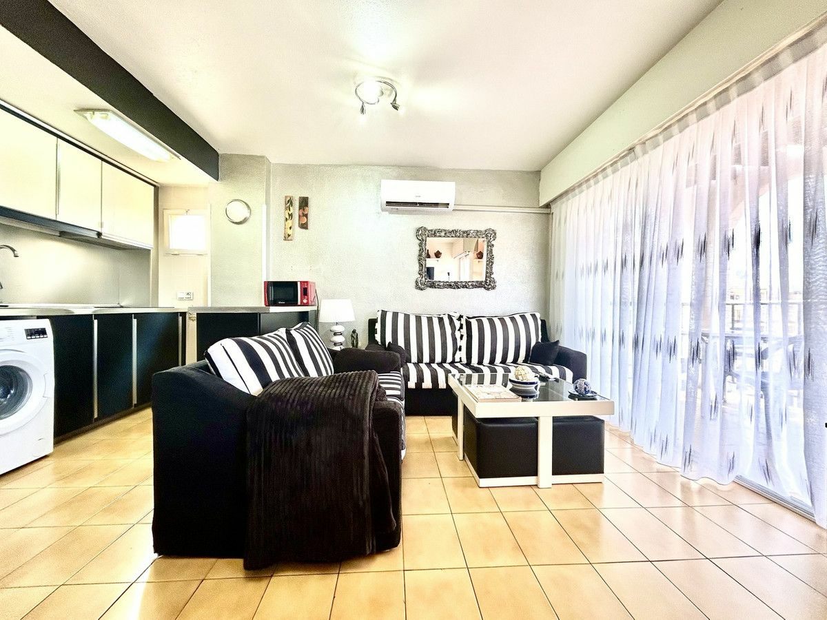 1-bedroom Apartment In Torrevieja, Spain (57 M²)