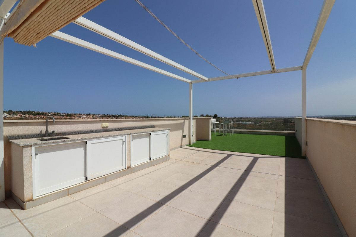 4-bedroom Villa In Benijofar, Spain (319 M²)