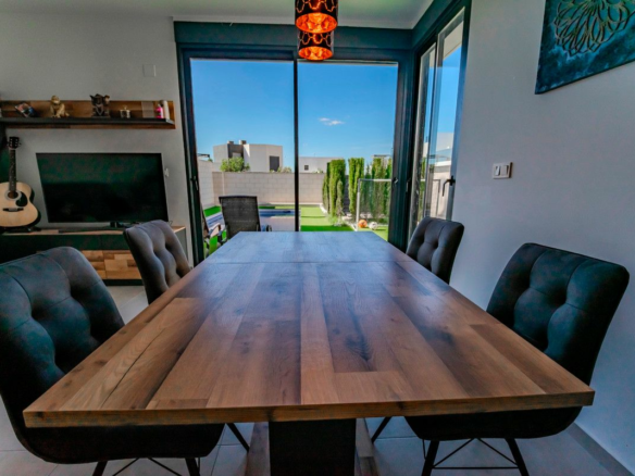 3-bedroom Villa In Benijofar, Spain (162 M²)