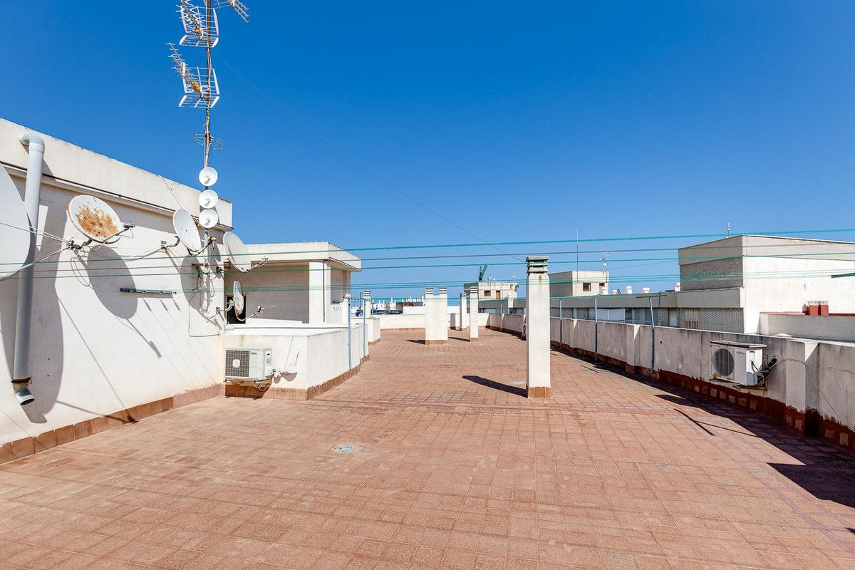 2-bedroom Apartment In Torrevieja, Spain (56 M²)