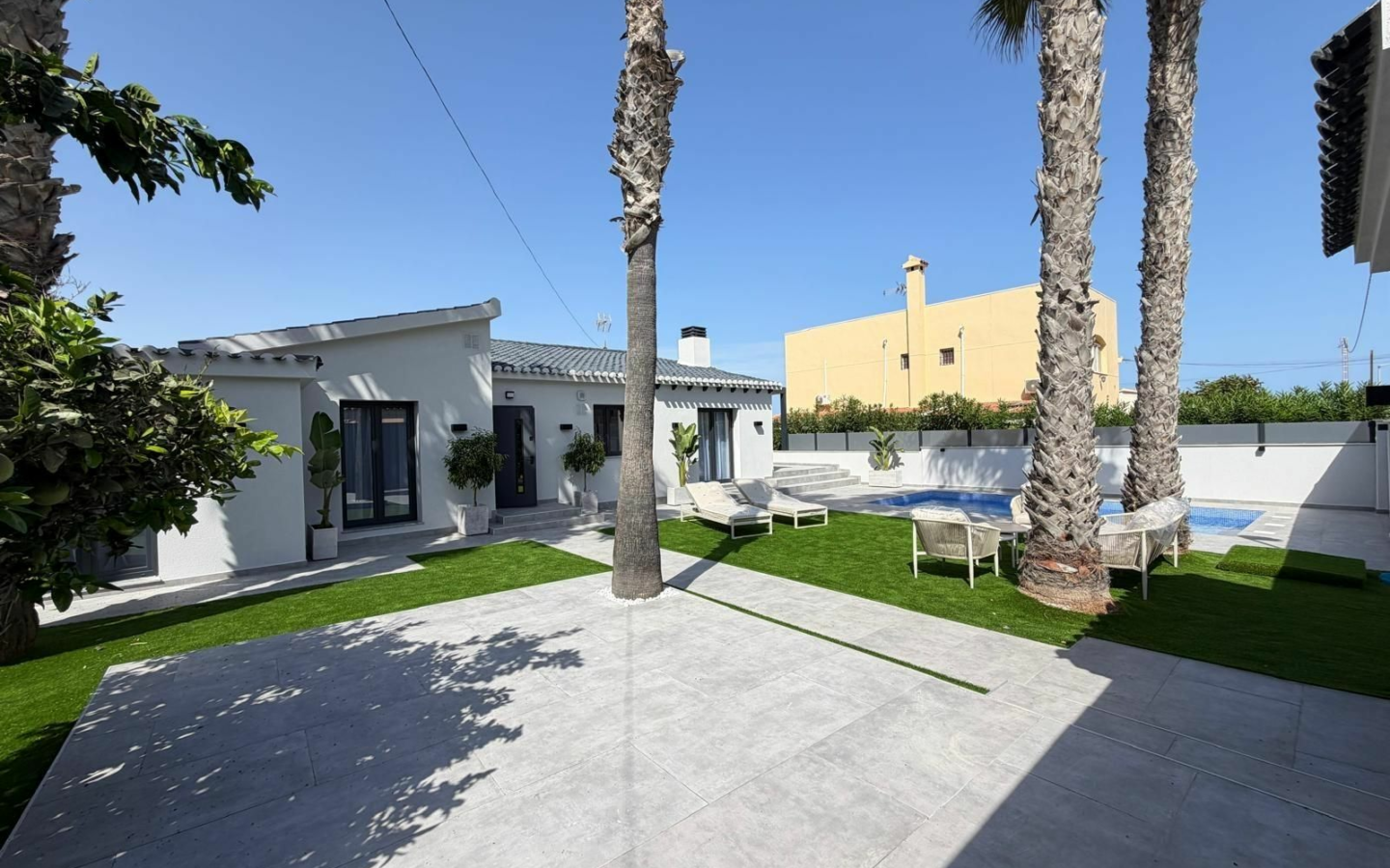 4-bedroom Villa In Torrevieja, Spain (103 M²)