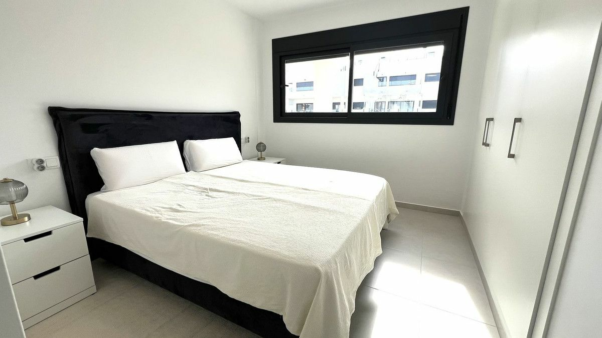 3-bedroom Apartment In Orihuela Costa, Spain (84 M²)