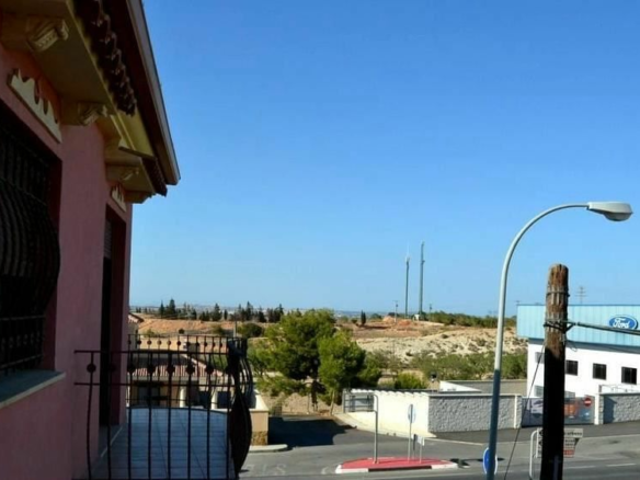 4-bedroom Villa In San Miguel De Salinas, Spain (245 M²)
