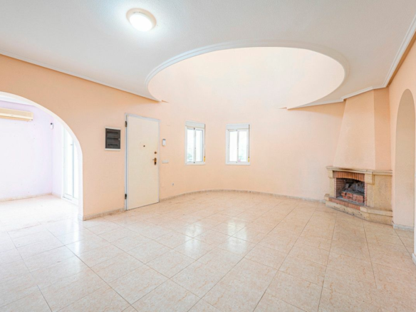 3-bedroom Villa In Rojales, Spain (151 M²)