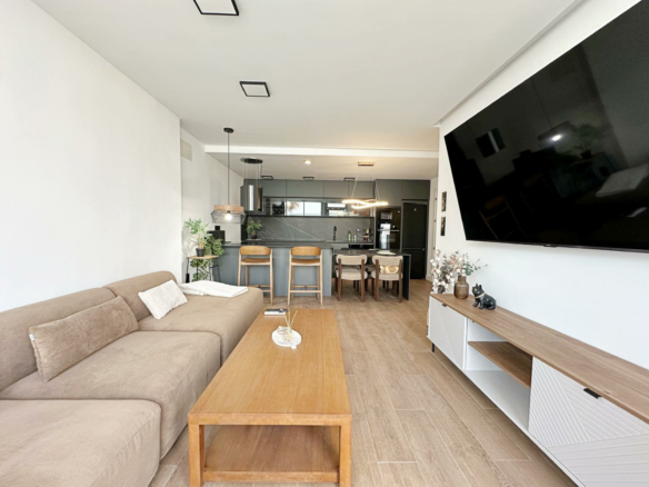 3-bedroom House In Torrevieja, Spain (180 M²)