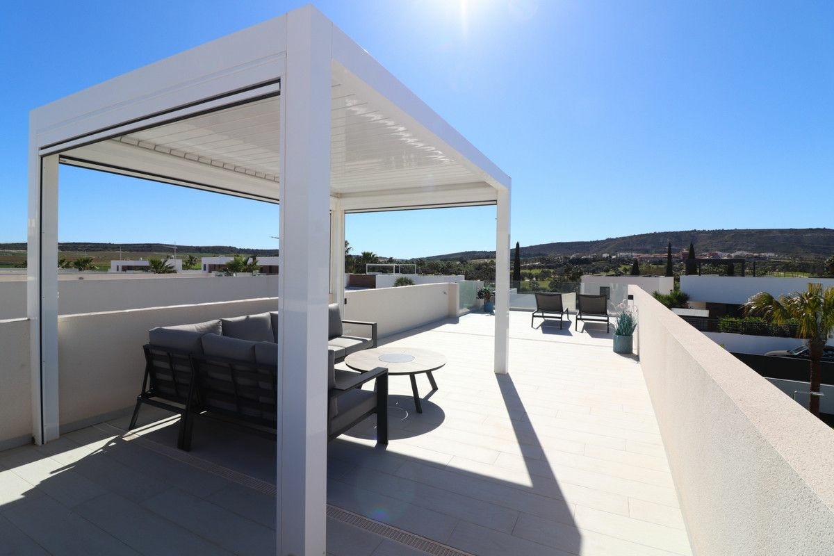 3-bedroom Villa In Algorfa, Spain (118 M²)