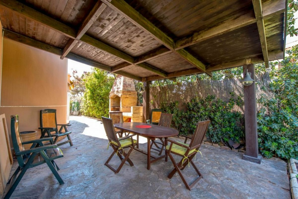 6-bedroom Villa In Torrevieja, Spain (500 M²)