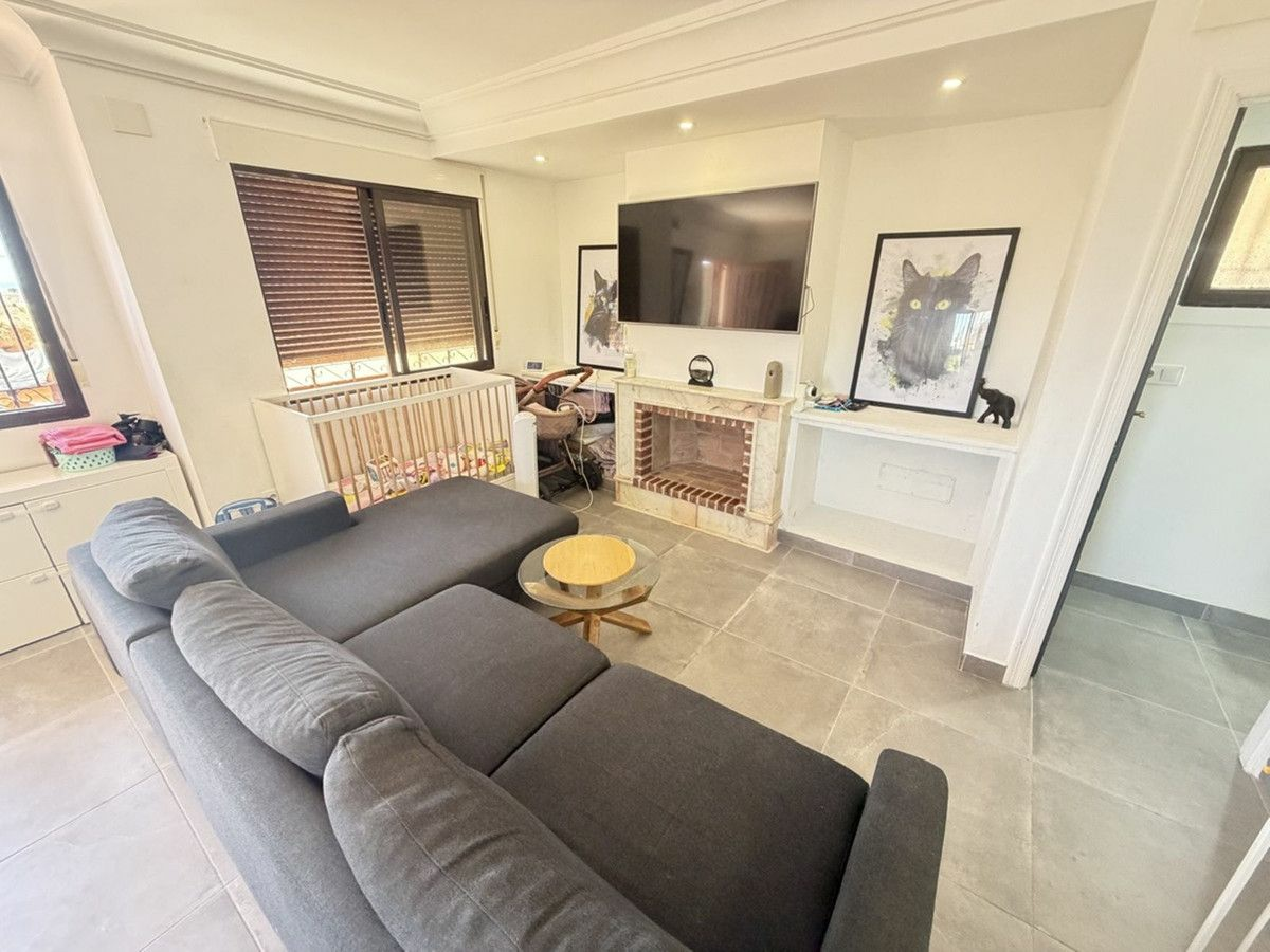 3-bedroom Villa In Orihuela Costa, Spain (95 M²)