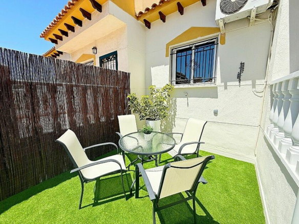 3-bedroom House In Orihuela Costa, Spain (90 M²)