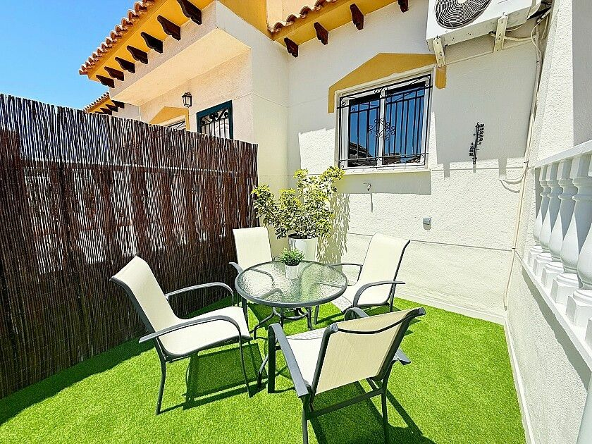 3-bedroom House In Orihuela Costa, Spain (90 M²)