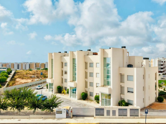 2-bedroom Apartment In Orihuela Costa, Spain (93 M²)