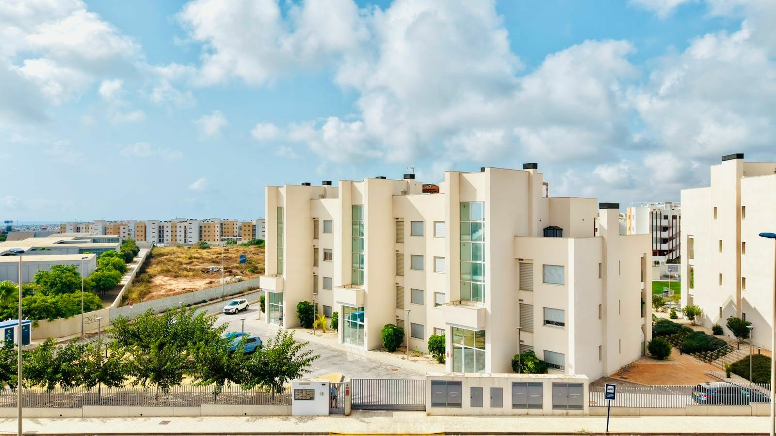 2-bedroom Apartment In Orihuela Costa, Spain (93 M²)
