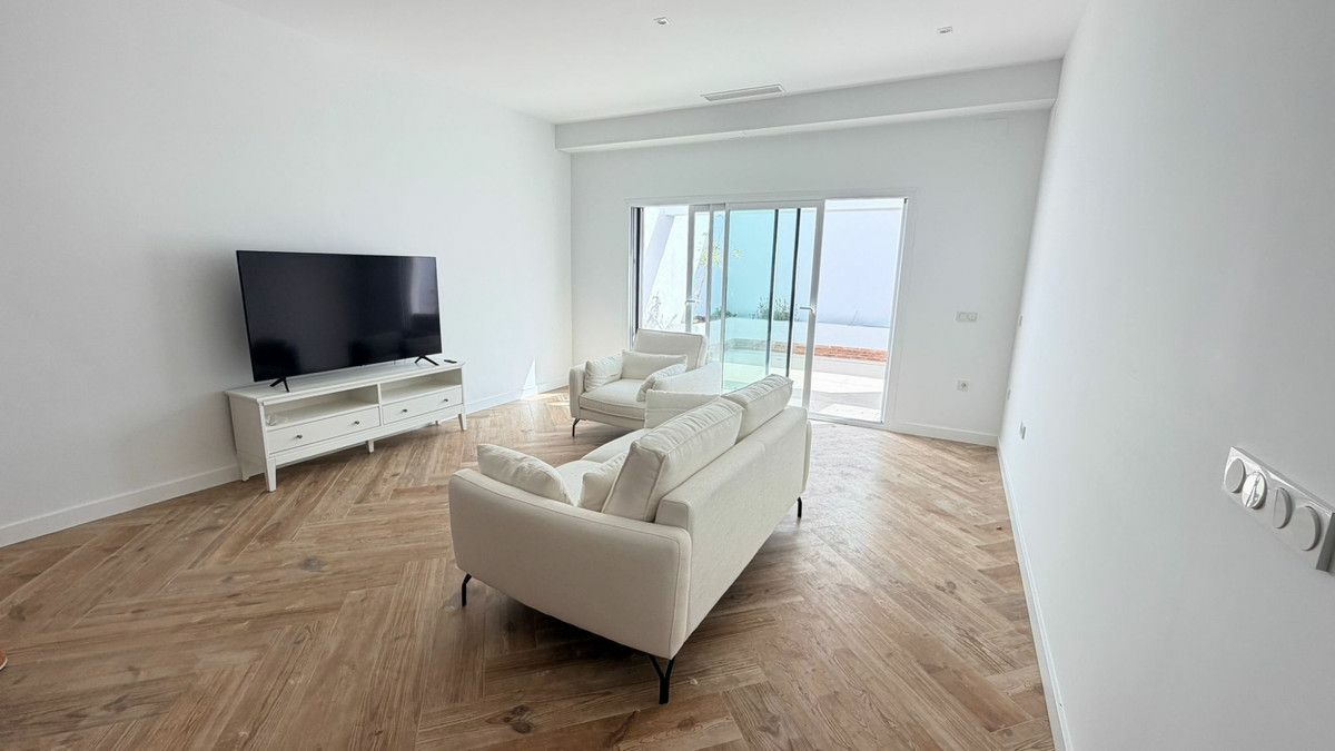 3-bedroom House In Catral, Spain (122 M²)
