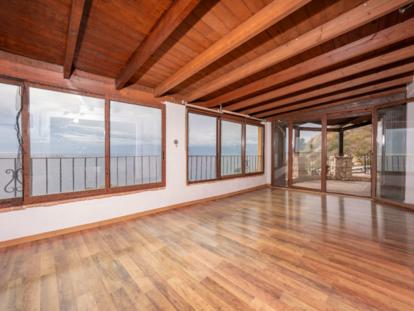 3-bedroom Bungalow In El Campello, Spain (235 M²)