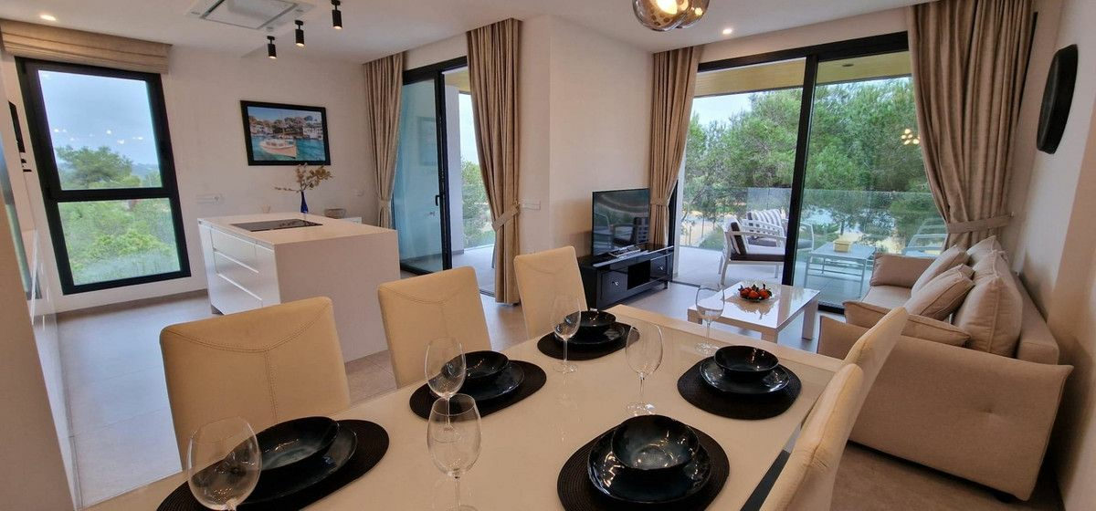 3-bedroom Apartment In Orihuela, Spain (113 M²)