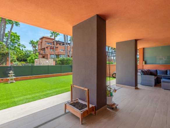 2-bedroom Apartment In Orihuela Costa, Spain (87 M²)