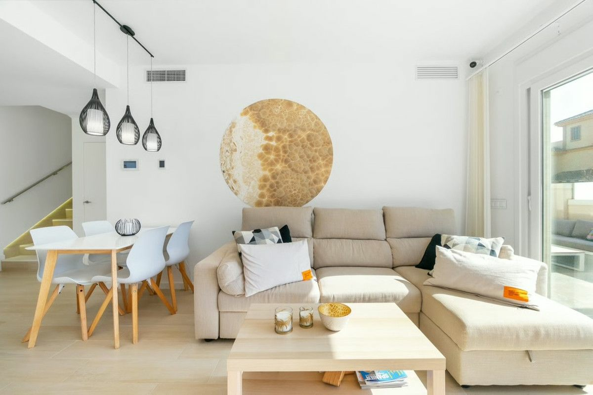 3-bedroom Villa In Pilar De La Horadada, Spain (108 M²)