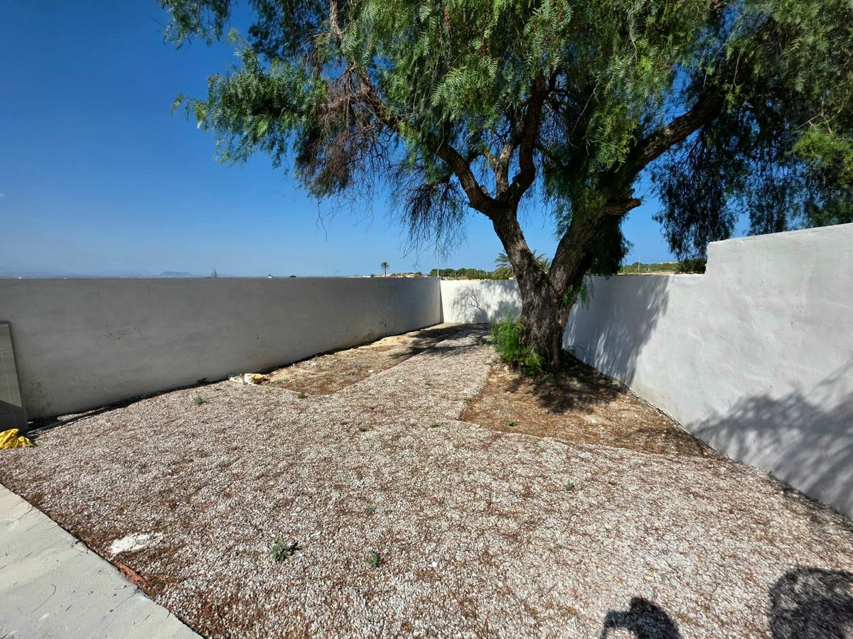 4-bedroom Villa In Formentera Del Segura, Spain (218 M²)