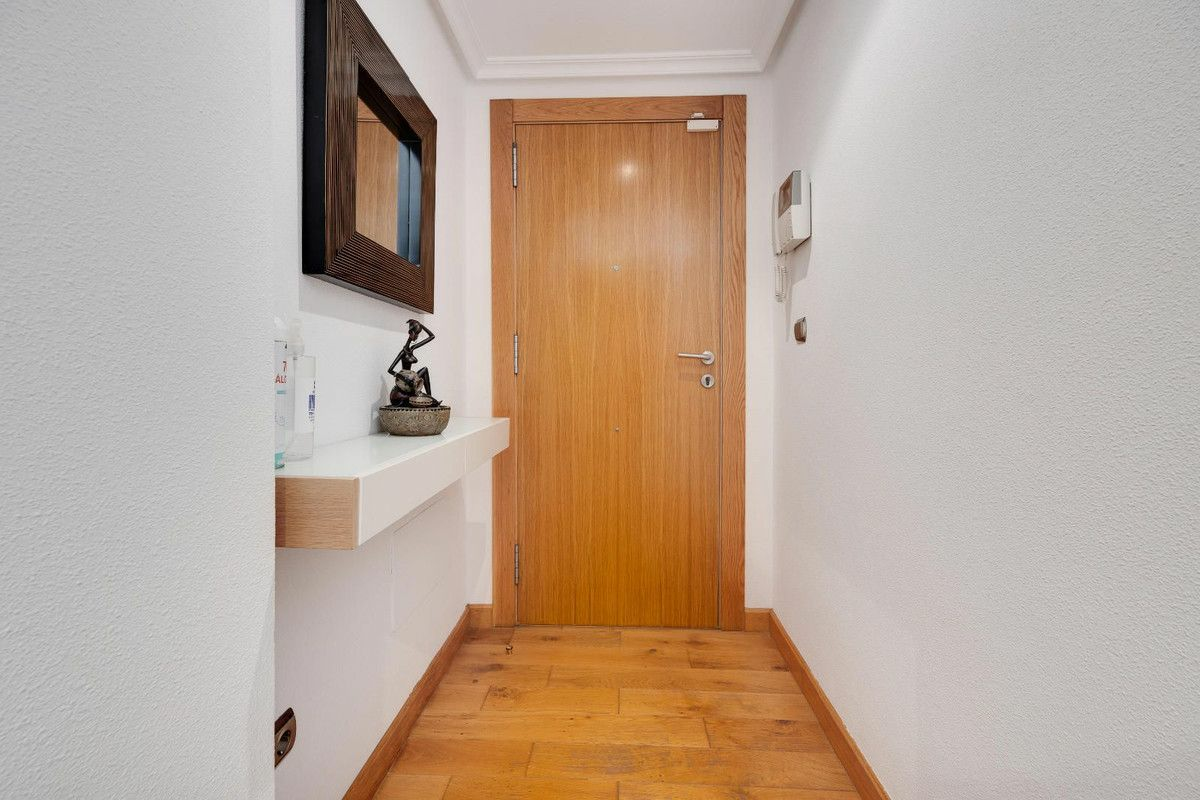 3-bedroom Apartment In Torrevieja, Spain (105 M²)
