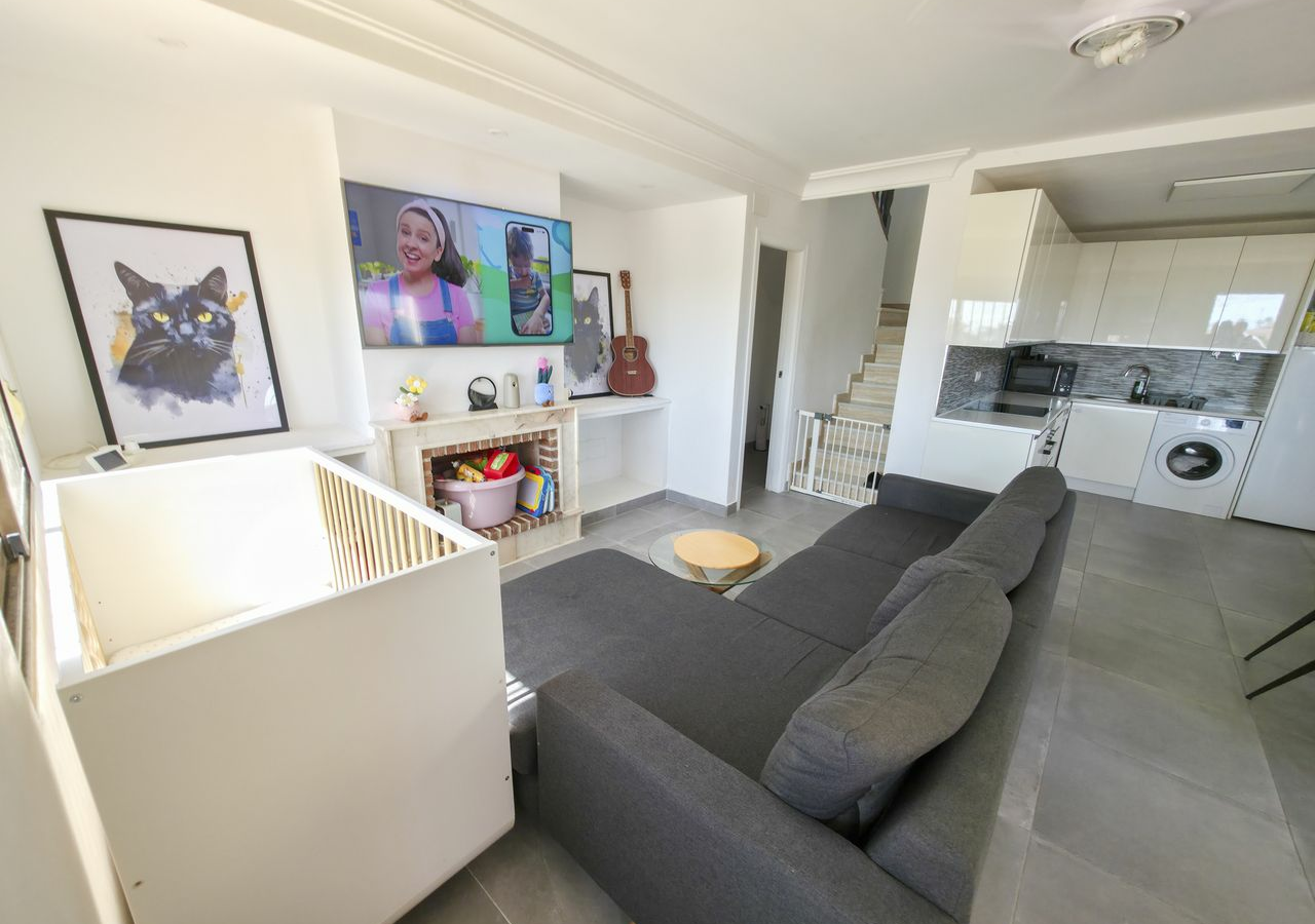 2-bedroom Villa In Orihuela Costa, Spain (77 M²)