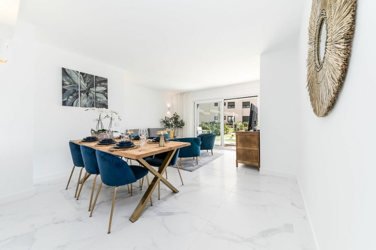 2-bedroom Apartment In Torrevieja, Spain (90 M²)
