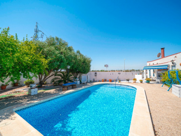 4-bedroom Villa In Rojales, Spain (198 M²)