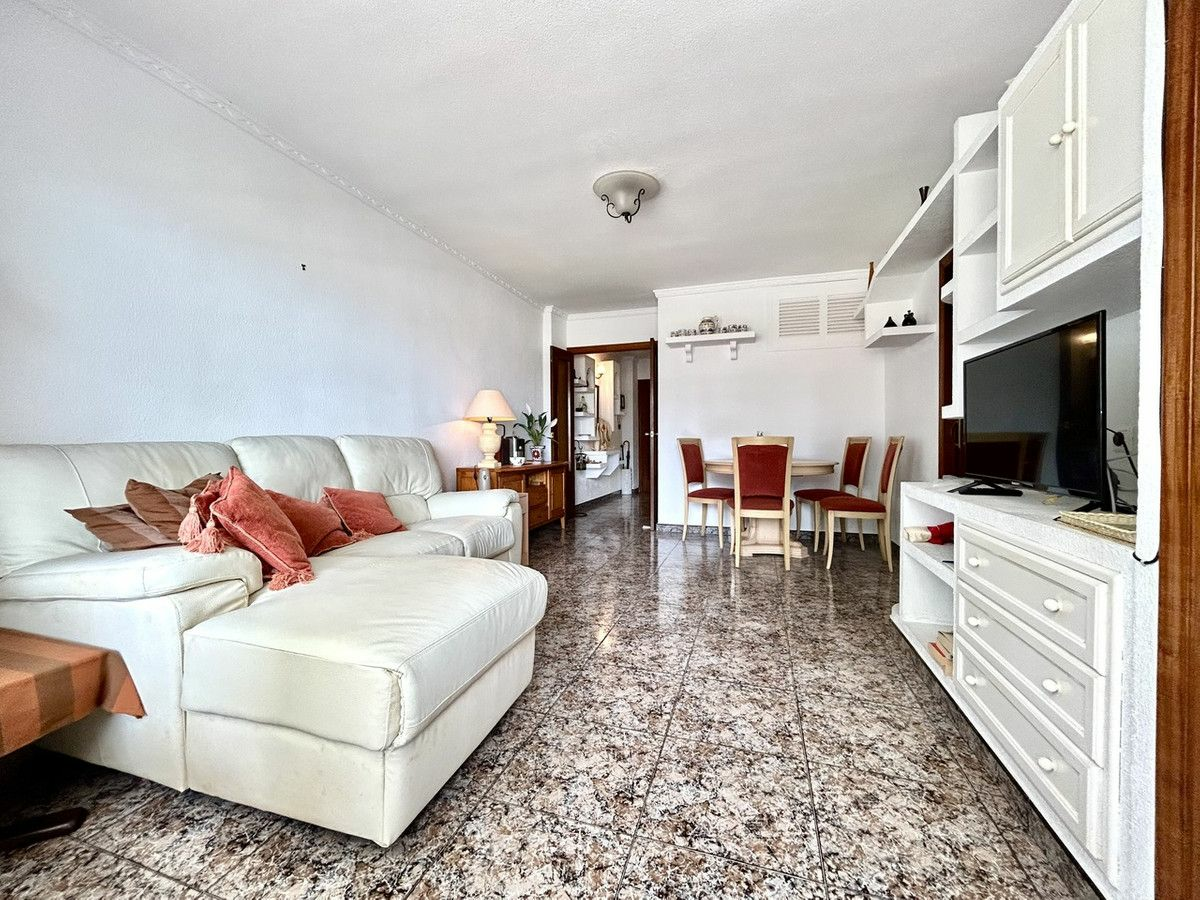 3-bedroom Apartment In Orihuela Costa, Spain (87 M²)