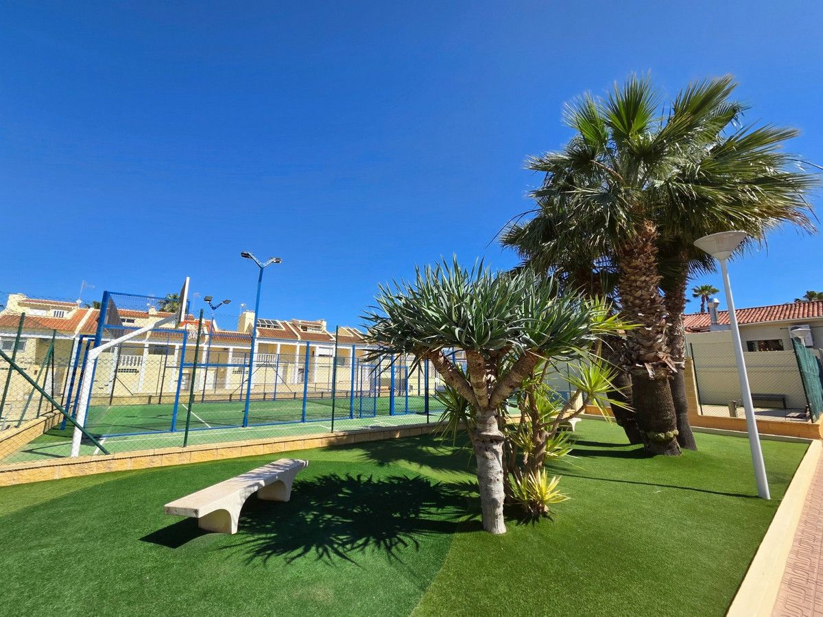 3-bedroom House In Torrevieja, Spain (90 M²)