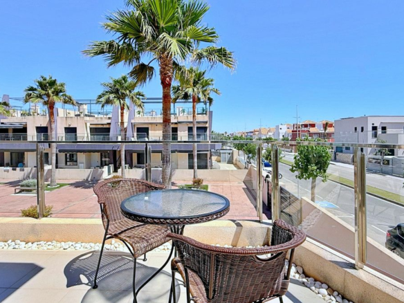 3-bedroom Apartment In Pilar De La Horadada, Spain (108 M²)