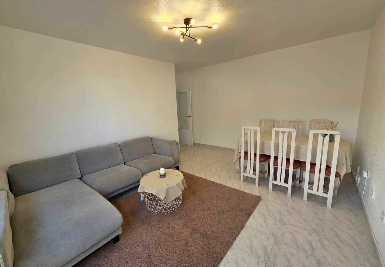 3-bedroom Apartment In Torrevieja, Spain (95 M²)
